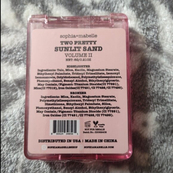 Sophia and Mabelle Two Pretty highlight/bronzer - Picture 2 of 2